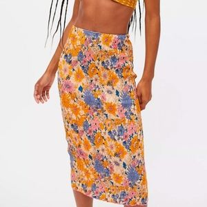Urban Outfitters Size Small Shirred Luna Floral Bodycon Midi Skirt